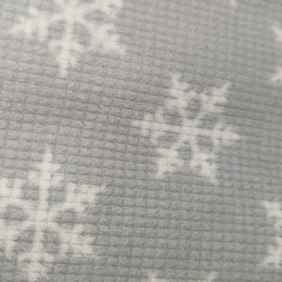 Women's Gray Snowflake Nightshirt 2X - Picture 2 of 5